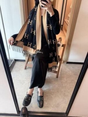 Hermes-Style_H_Monogram_Reversible_Wool_Scarf_in_Black_&_Beige_With_OG_Box_&_Carry_Bag